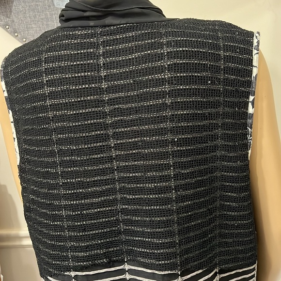 MULTIPLES OPEN SCARF VEST SIZE 2X Floral Black Bling - Picture 8 of 9
